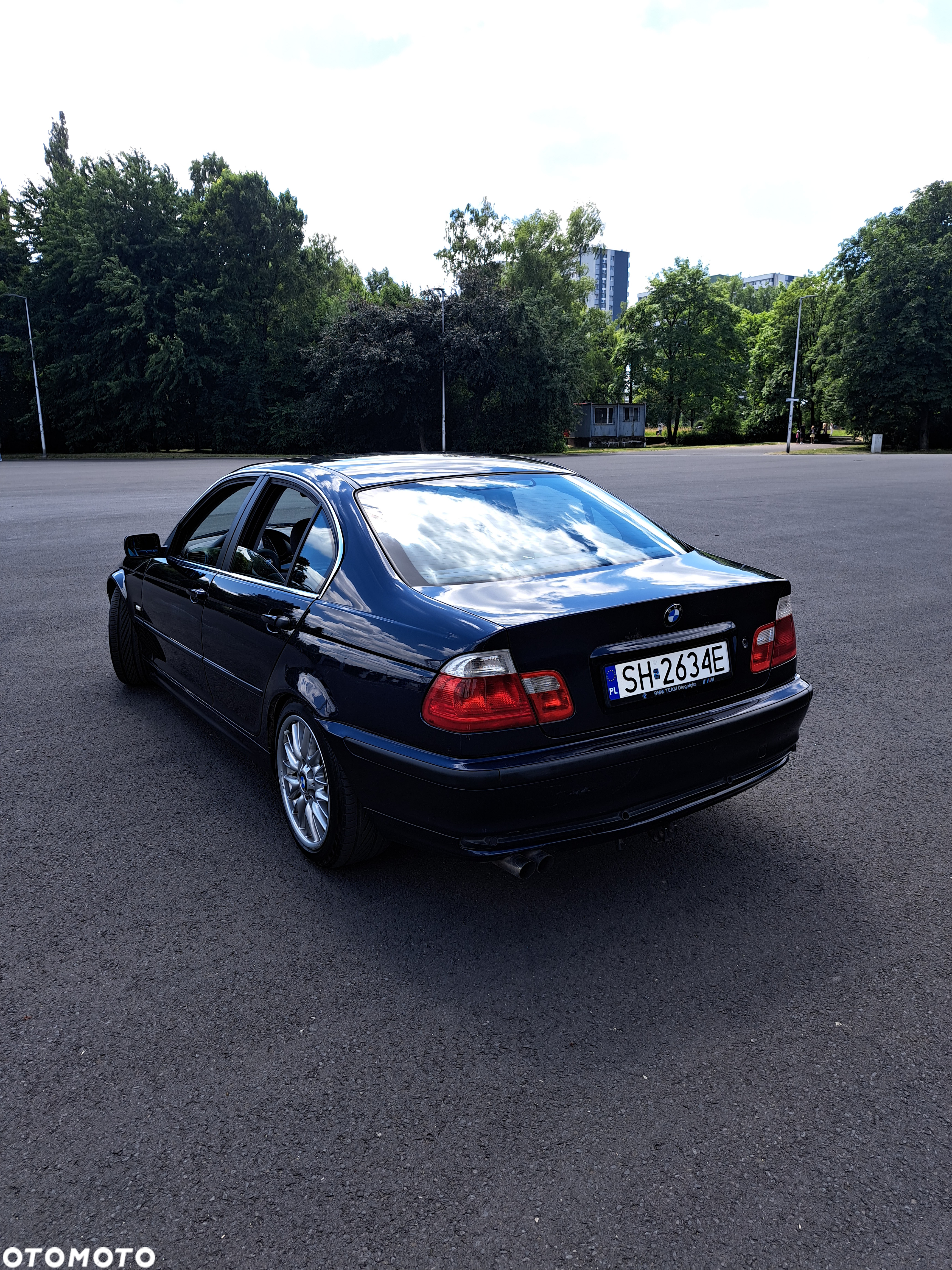BMW Seria 3 323i - 4