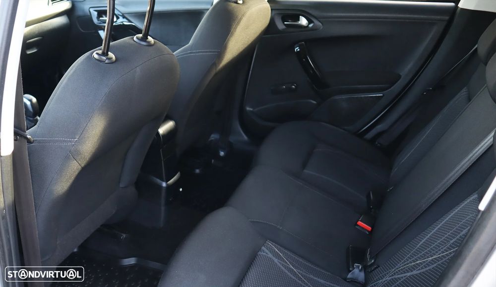Peugeot 208 1.4 HDi Active - 19