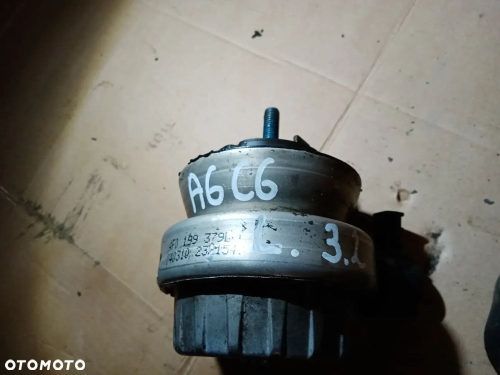 Poduszka silnika z czujnikiem Audi A6 C6 3.2 FSI 4F0199379L - 4