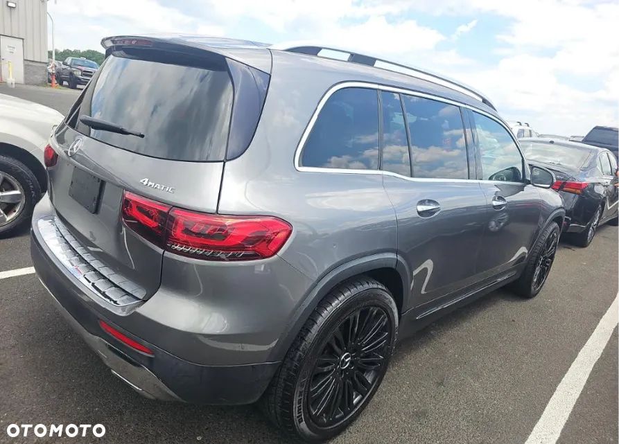 Mercedes-Benz GLB 250 4Matic 8G-DCT AMG Line - 4