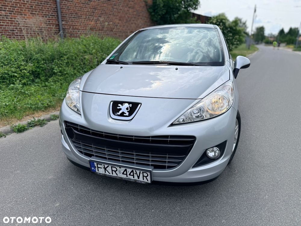 Peugeot 207 - 8