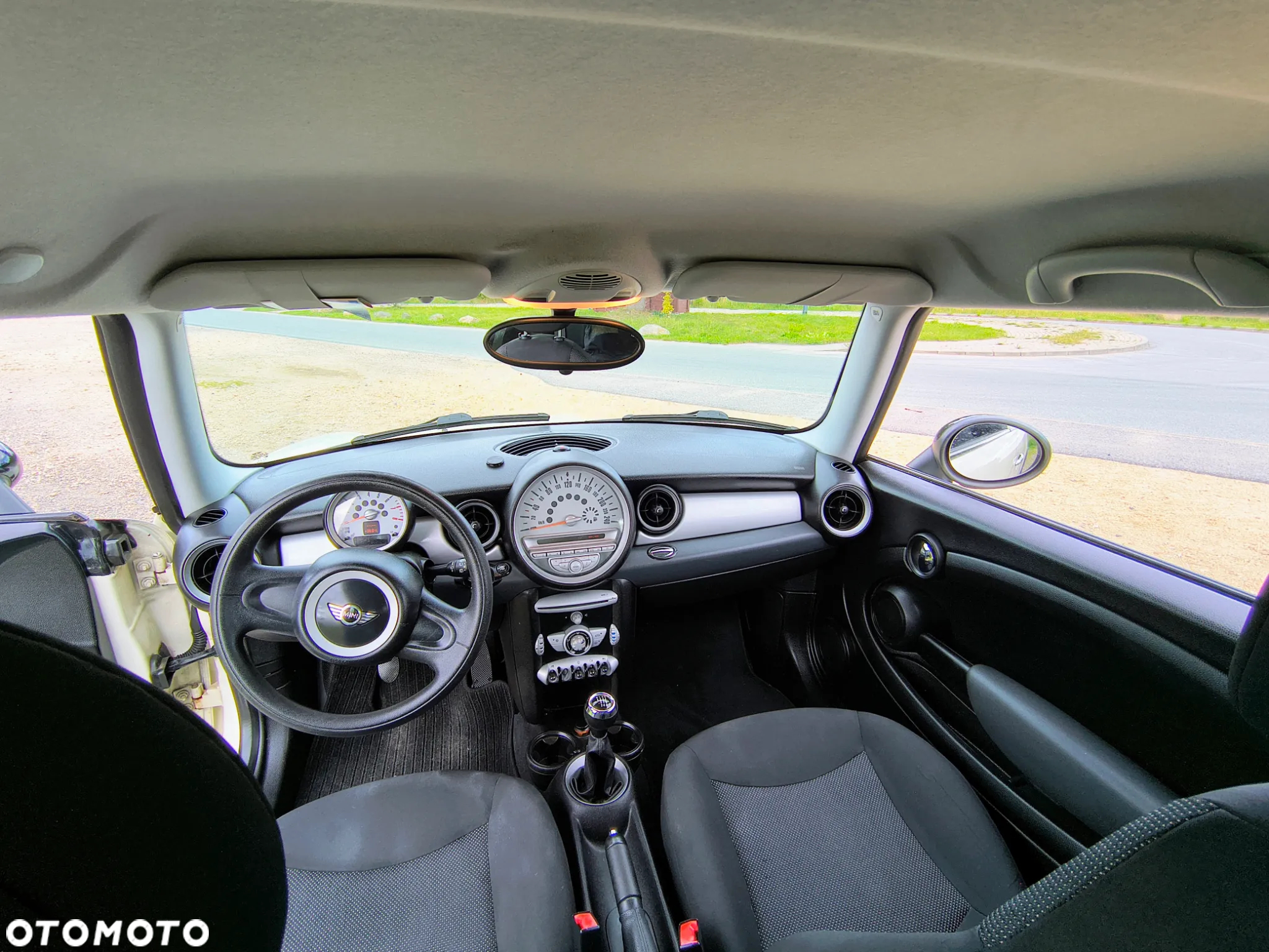 MINI ONE Standard - 9