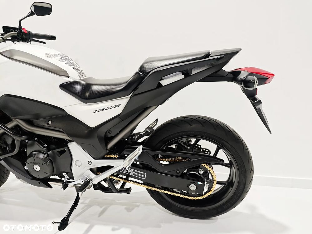 Honda NC - 16