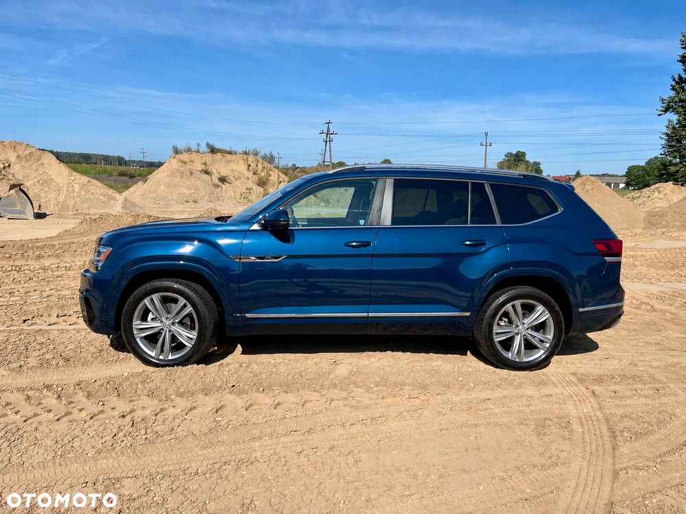 Volkswagen Atlas - 2