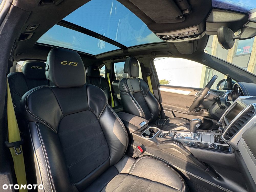 Porsche Cayenne GTS Tiptronic S - 18