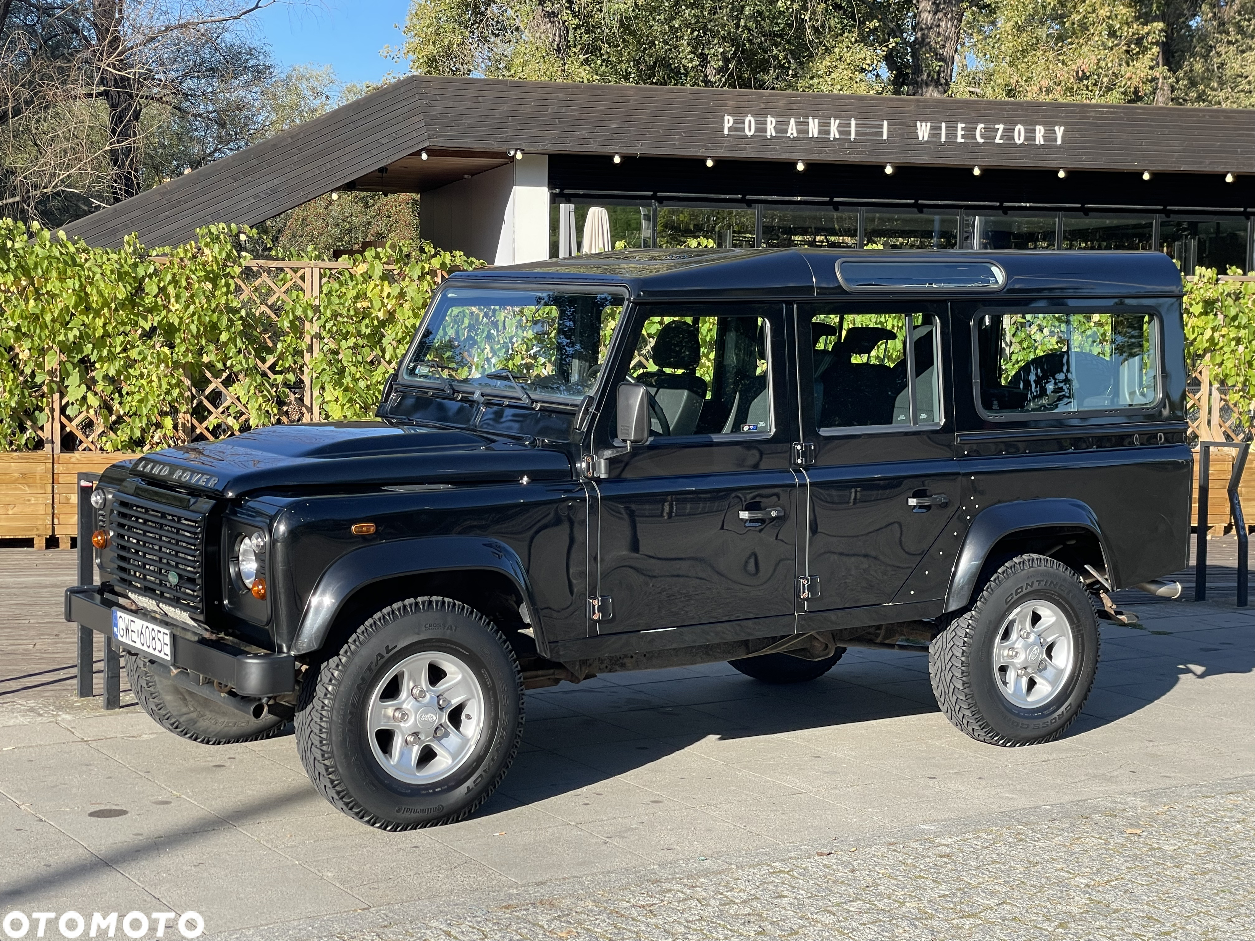 Land Rover Defender 110 2.2 TD4 SE - 2