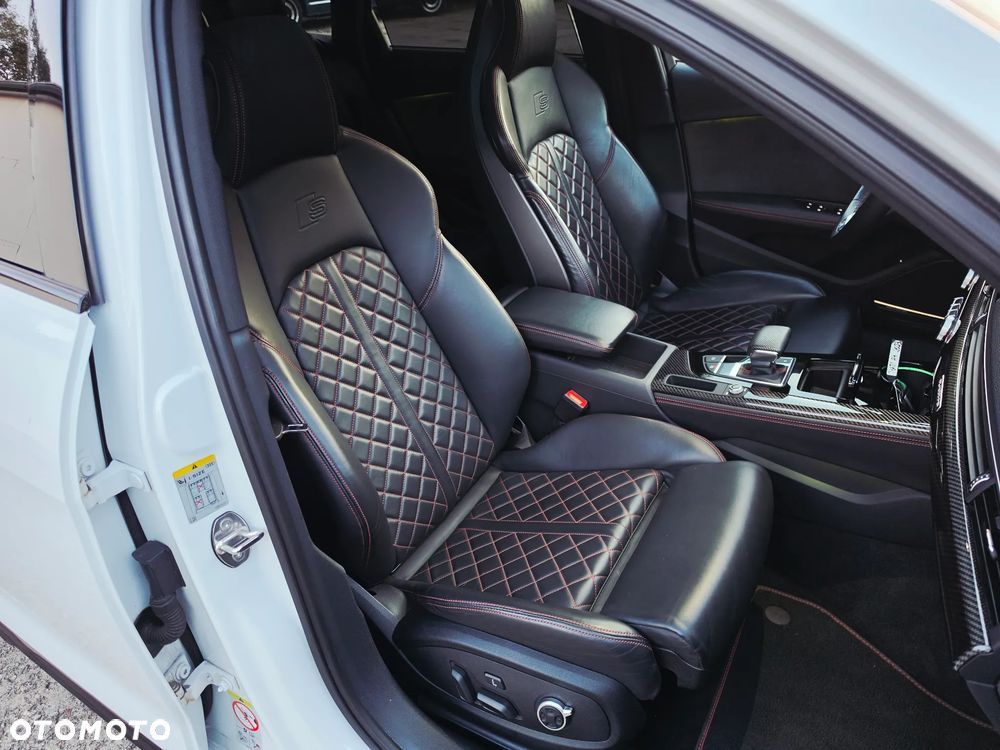 Audi A4 Avant 45 TFSI quattro S tronic S line - 26