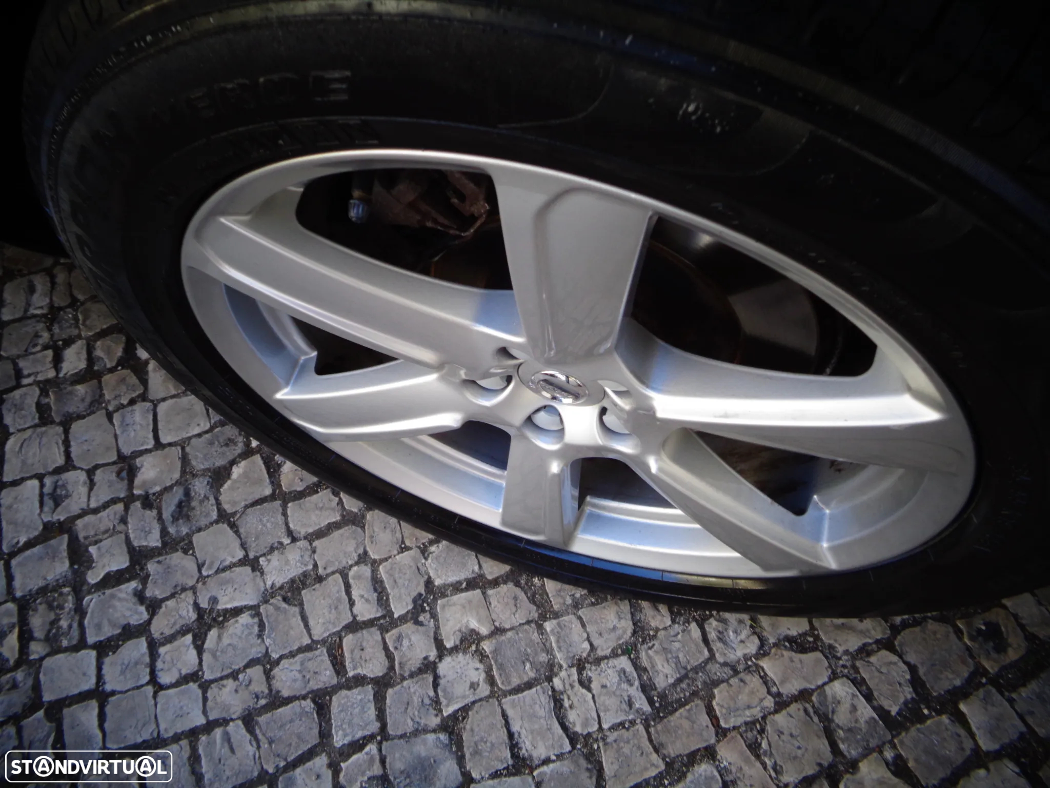 Volvo XC 90 2.0 T8 PHEV Momentum Plus AWD - 8