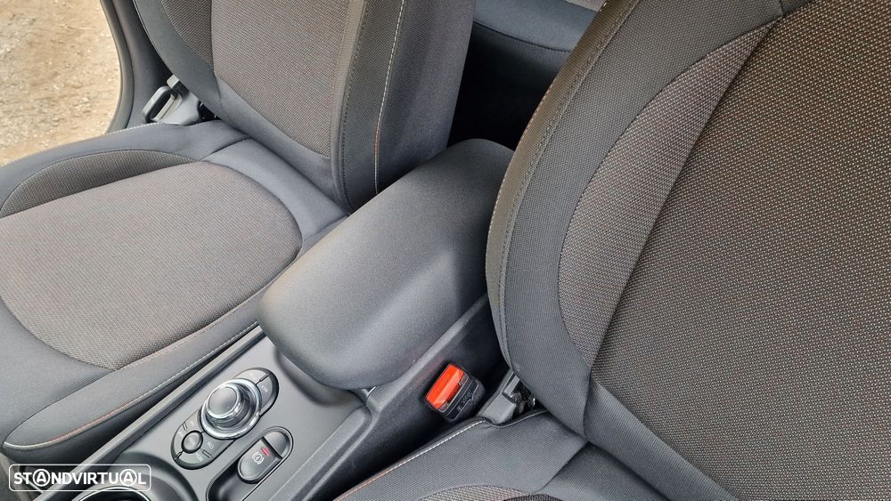 MINI Clubman One D Auto - 27