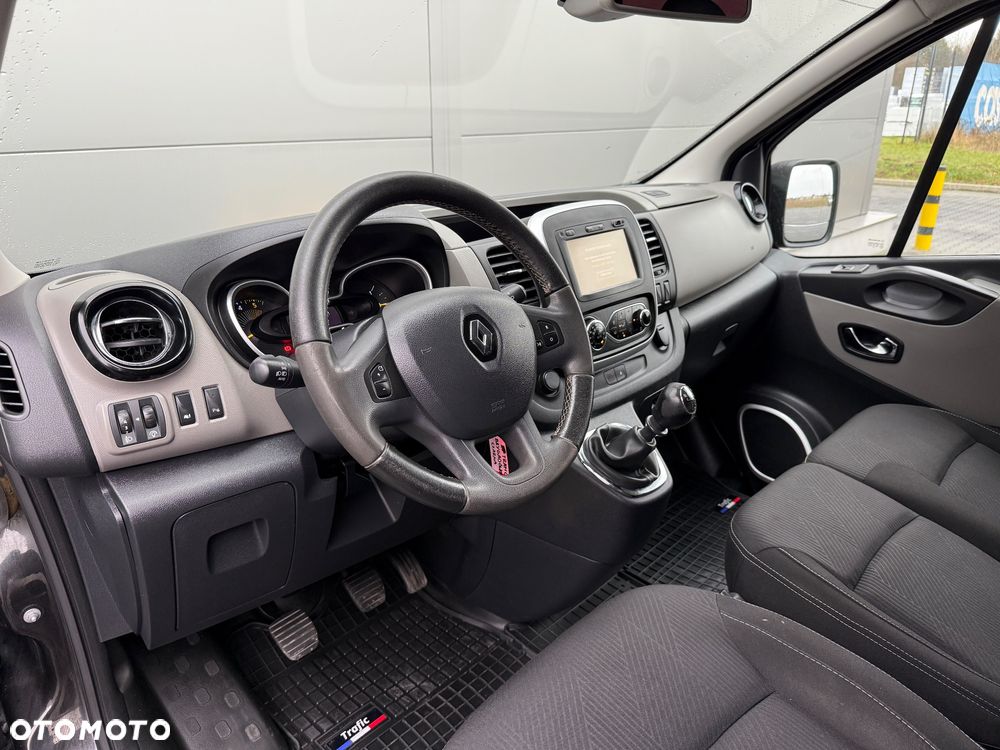 Renault Trafic - 12