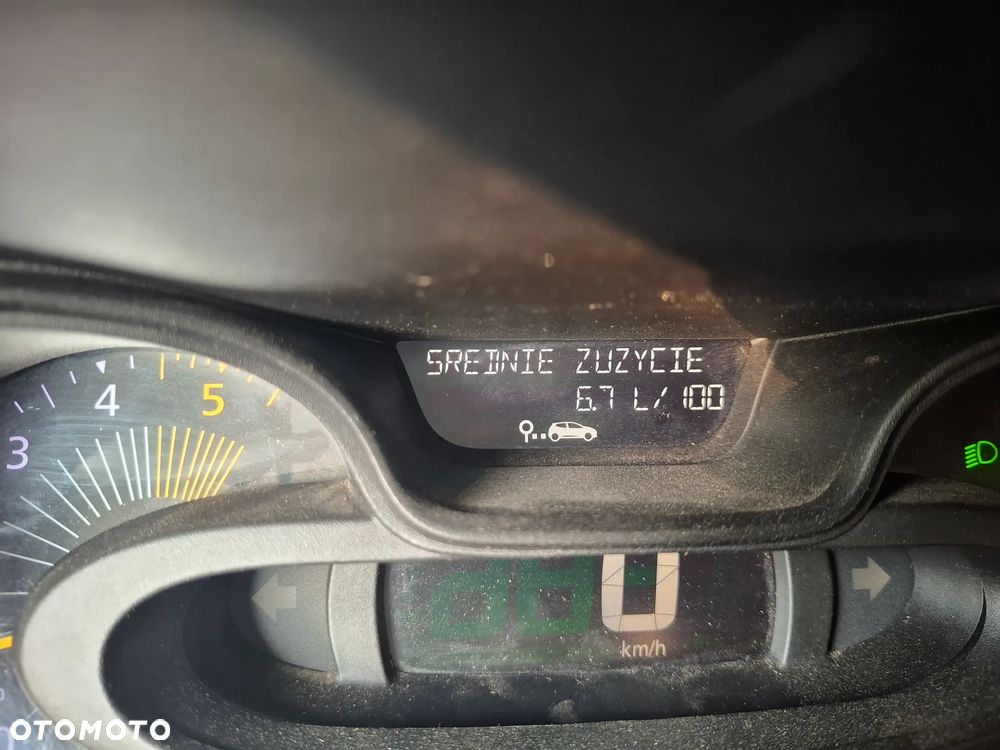 Renault Trafic - 16