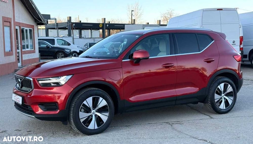 Volvo XC 40 Recharge T4 Twin Engine AT7 Inscription Expression - 3