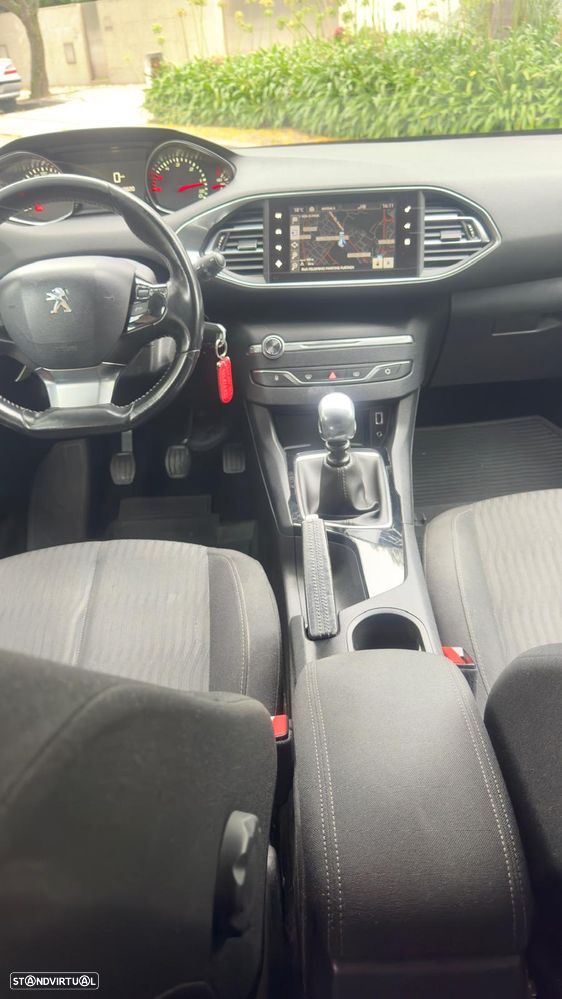 Peugeot 308 SW BlueHDi 120 Stop & Start Nível 2 Business-Line - 16