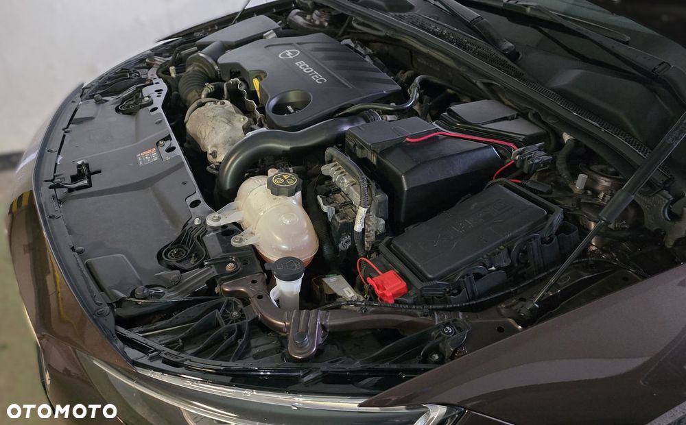 Opel Insignia 2.0 CDTI S&S - 37