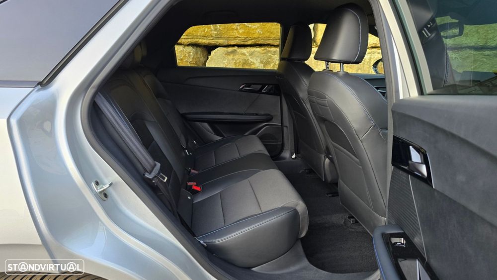 MG MG4 64 kWh Luxury - 57