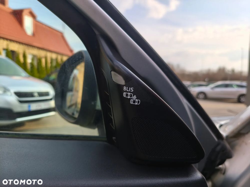 Volvo S40 D2 DRIVe Momentum Start-Stop - 17