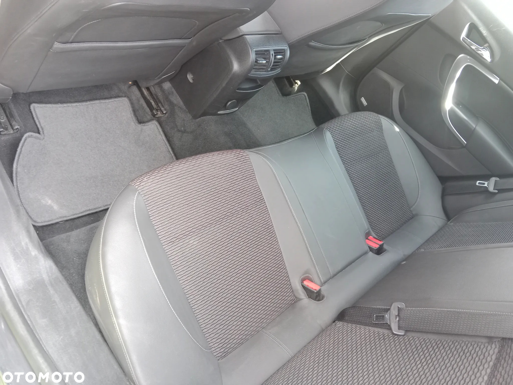Opel Insignia - 7