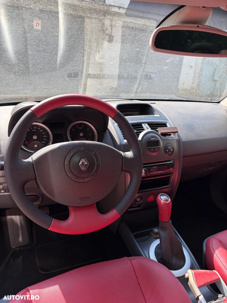 Renault Megane - 8