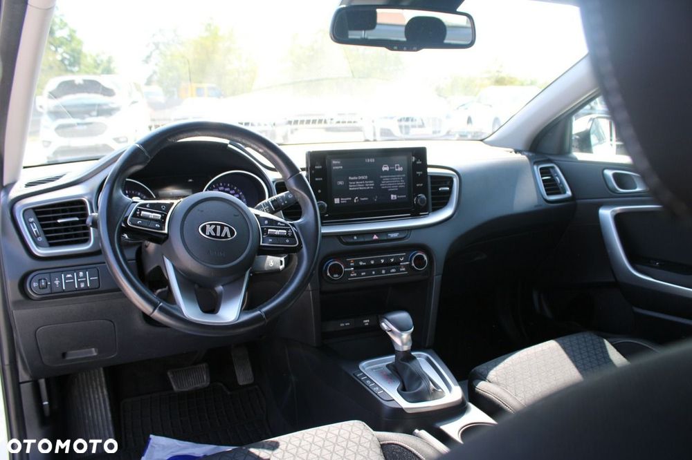 Kia Ceed - 14