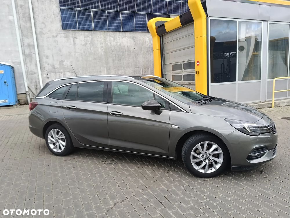 Opel Astra 1.2 T Business Elegance S&S - 4