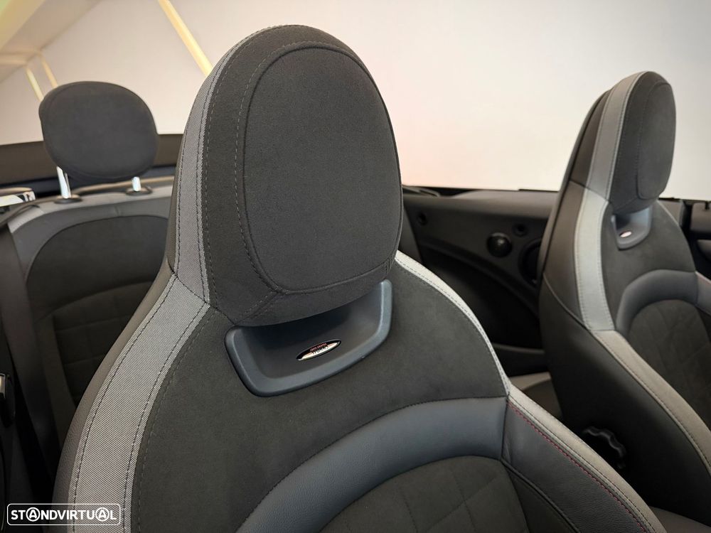 MINI Cabrio John Cooper Works Auto Desportiva - 15