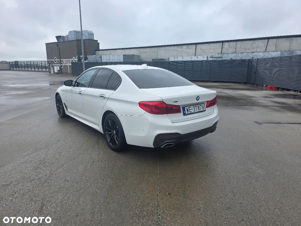 BMW Seria 5 520d xDrive - 4