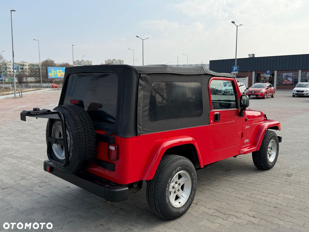 Jeep Wrangler - 5