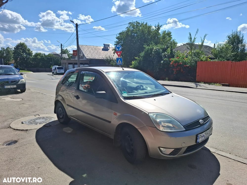 Ford Fiesta 1.3i Ambiente - 4