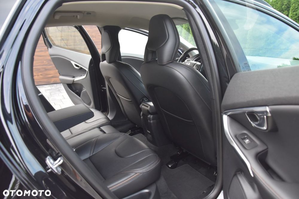 Volvo V40 Cross Country D2 Geartronic Summum - 18