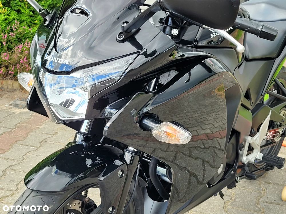 Honda CBR - 16