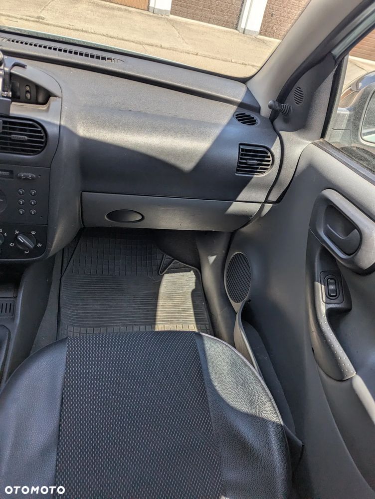Opel Corsa 1.2 16V Comfort - 8