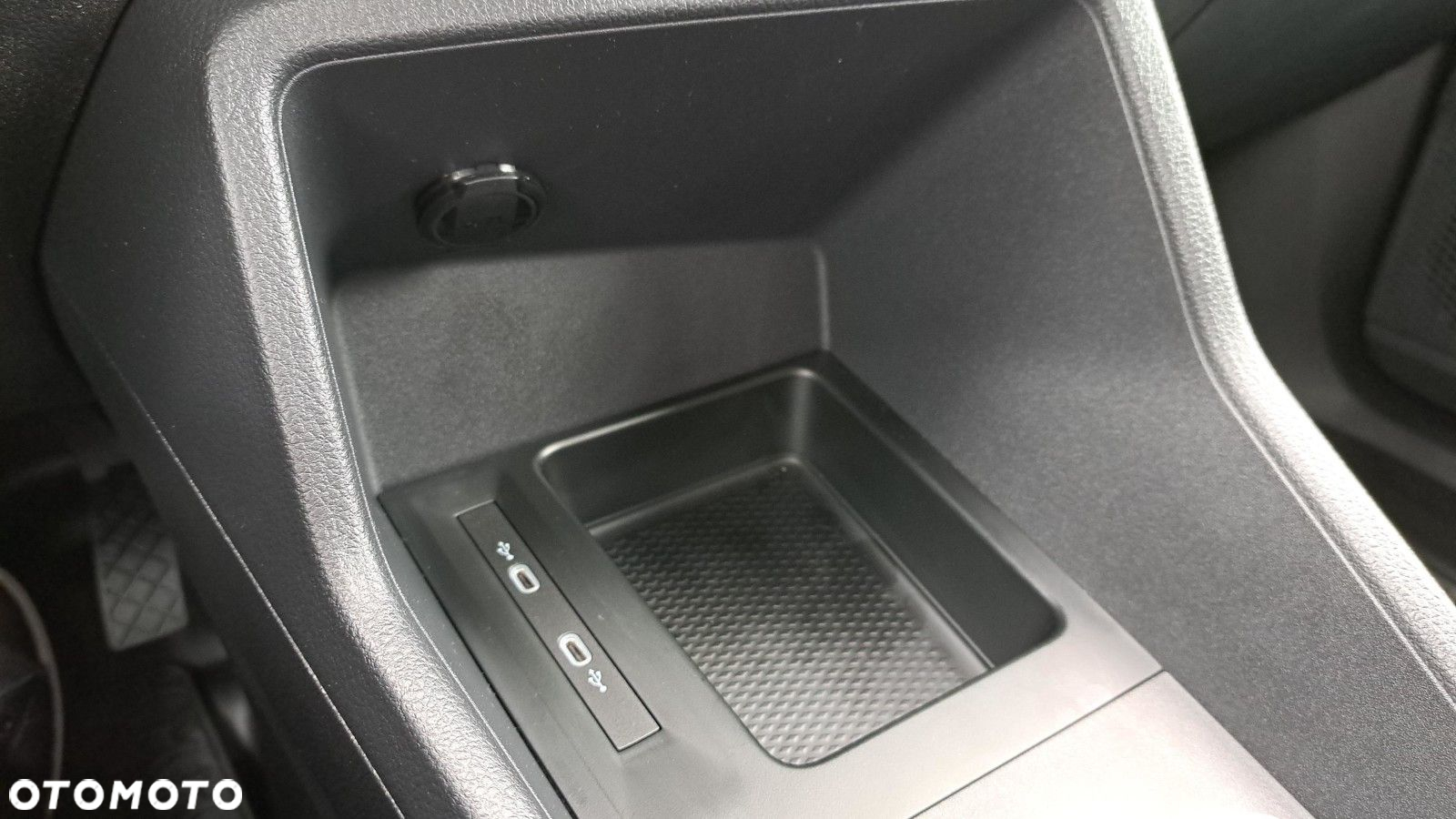 Volkswagen Caddy Cargo - 27