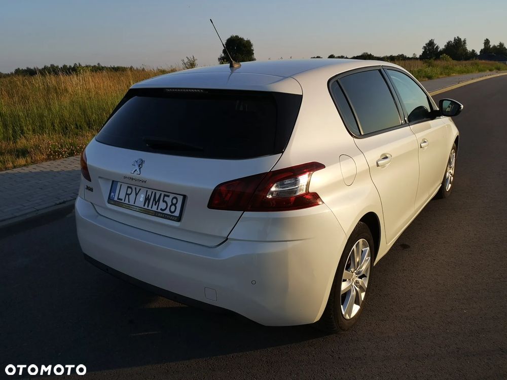 Peugeot 308 125 THP Active - 33