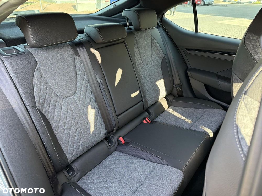 Skoda Octavia 1.5 TSI mHEV Sportline DSG - 18