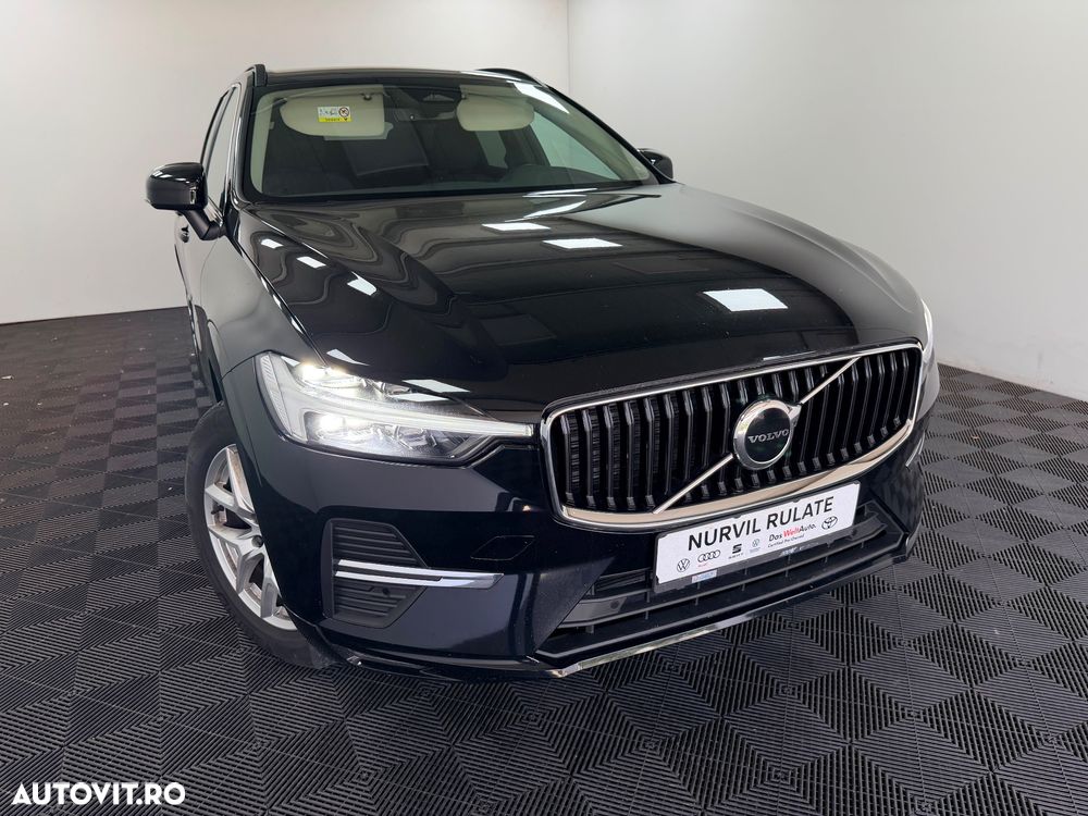 Volvo XC 60 B4 MHEV AT AWD Core - 33