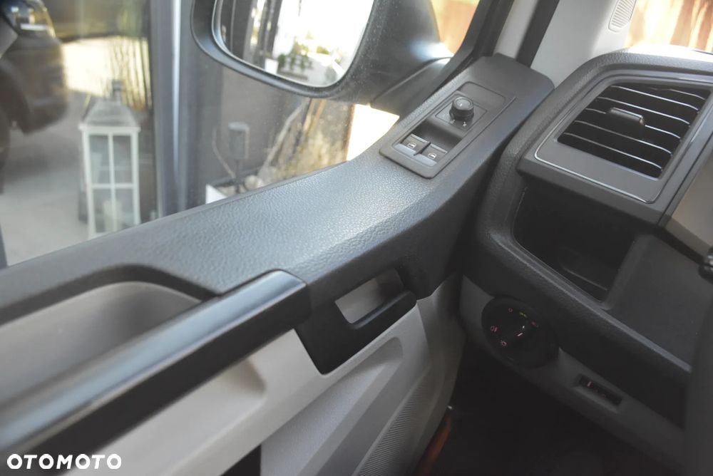 Volkswagen TRANSPORTER - 30