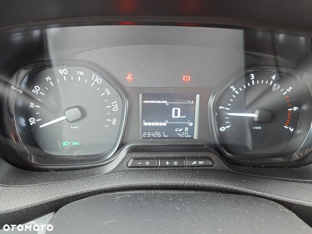 Toyota PROACE 2.0 D4-D - 11