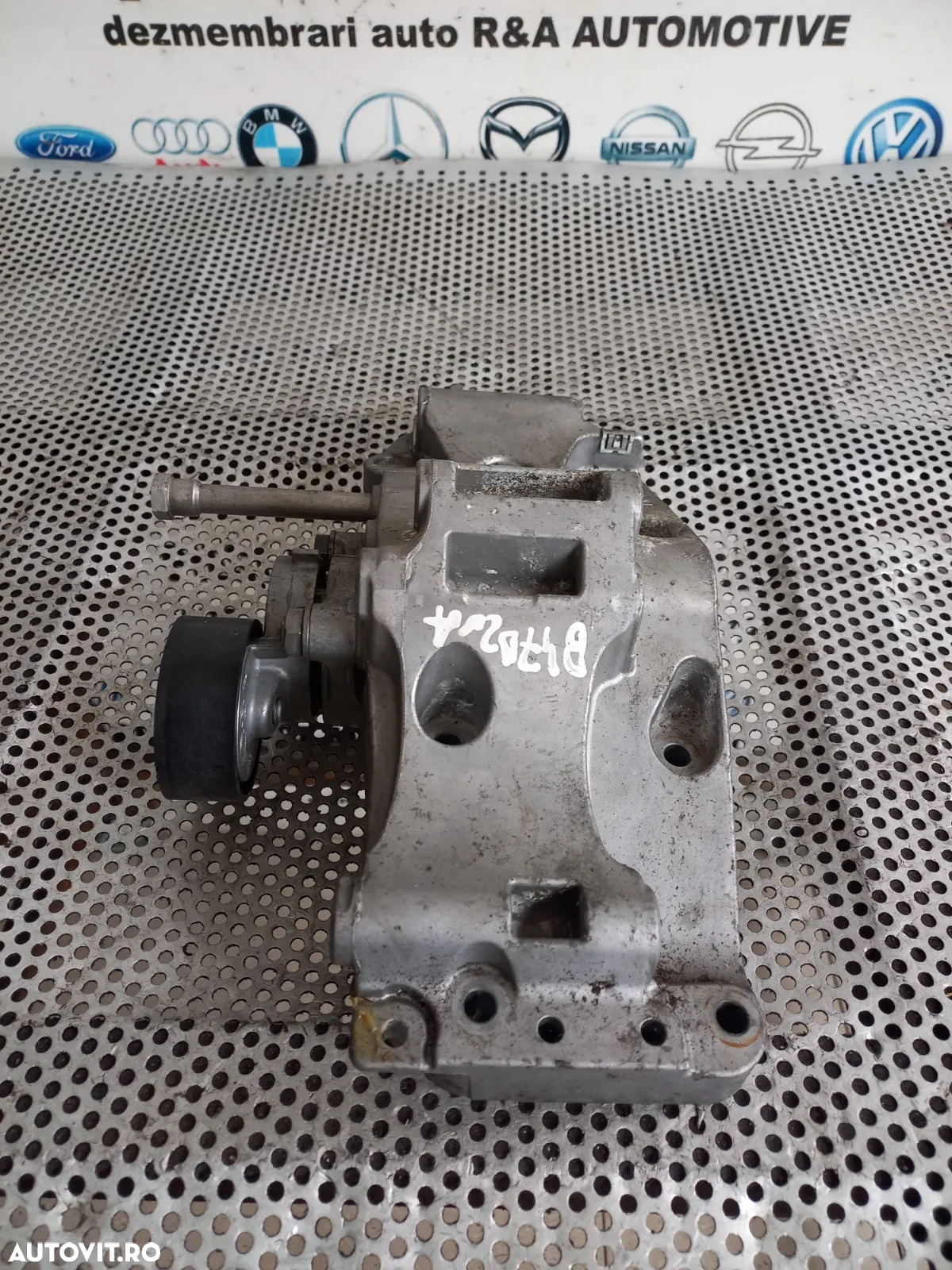 Suport Accesorii Cu Rola Intinzatoare Noua Sub 1.000 Km Bmw 2.0 Diesel B47 Cod  M2 M3 M4 M5 M6 M7 M - 7
