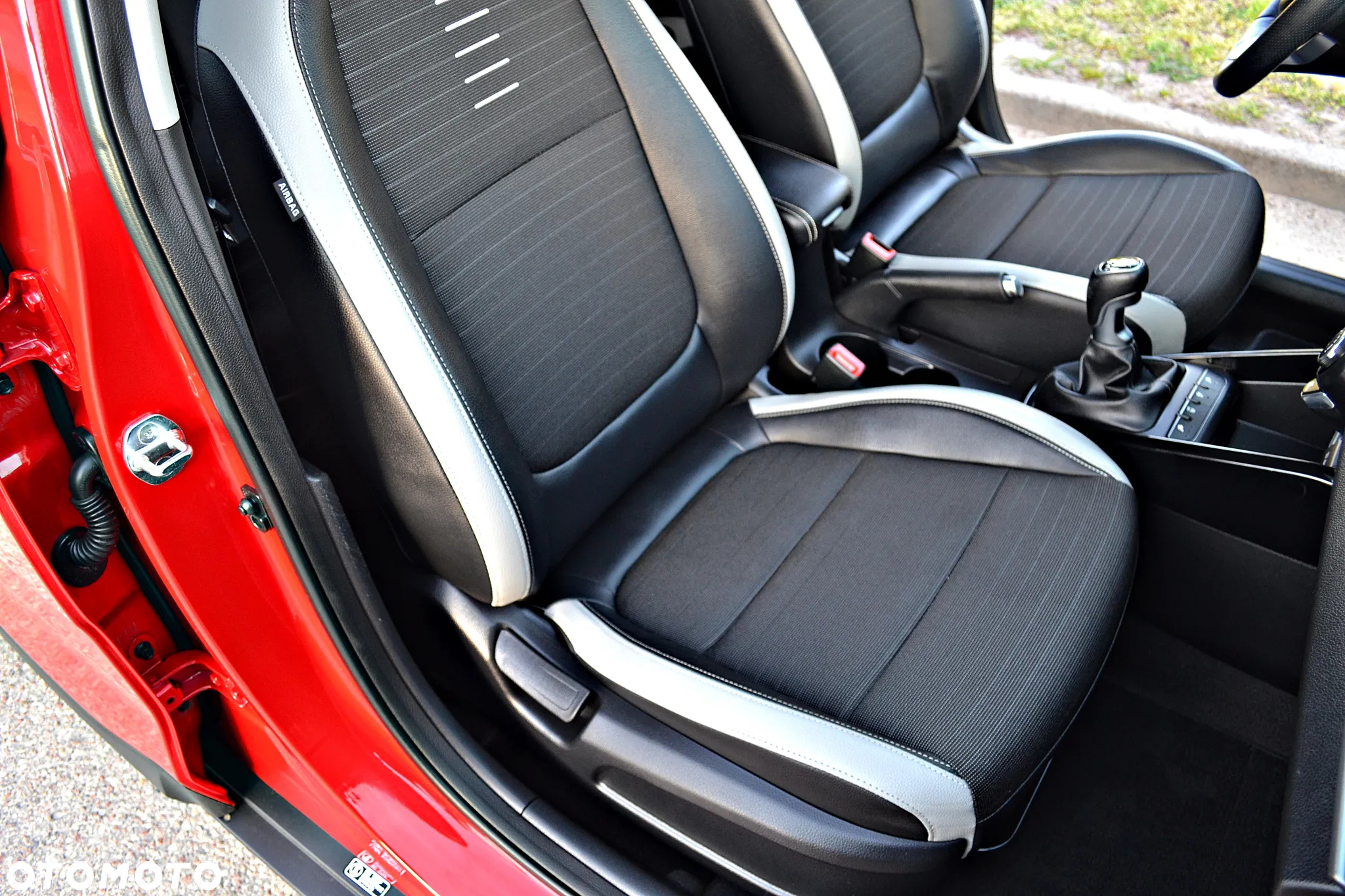 Kia Stonic 1.0 T-GDI 120 Spirit - 31