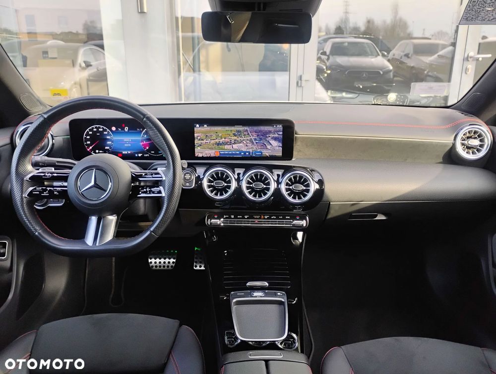 Mercedes-Benz CLA 180 mHEV AMG Line 7G-DCT - 17