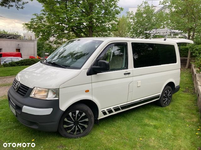Volkswagen Transporter - 1