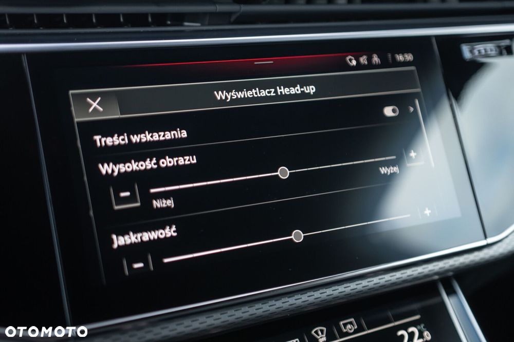 Audi Q8 - 30