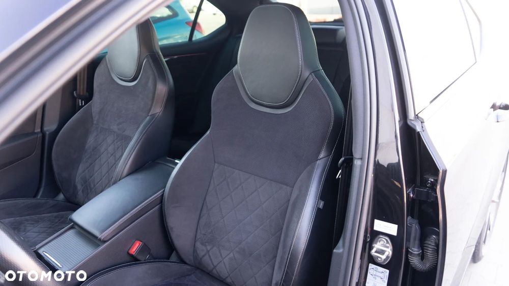 Skoda Superb 2.0 TSI 4x4 Sportline DSG - 18