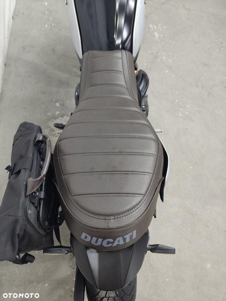 Ducati Scrambler - 11