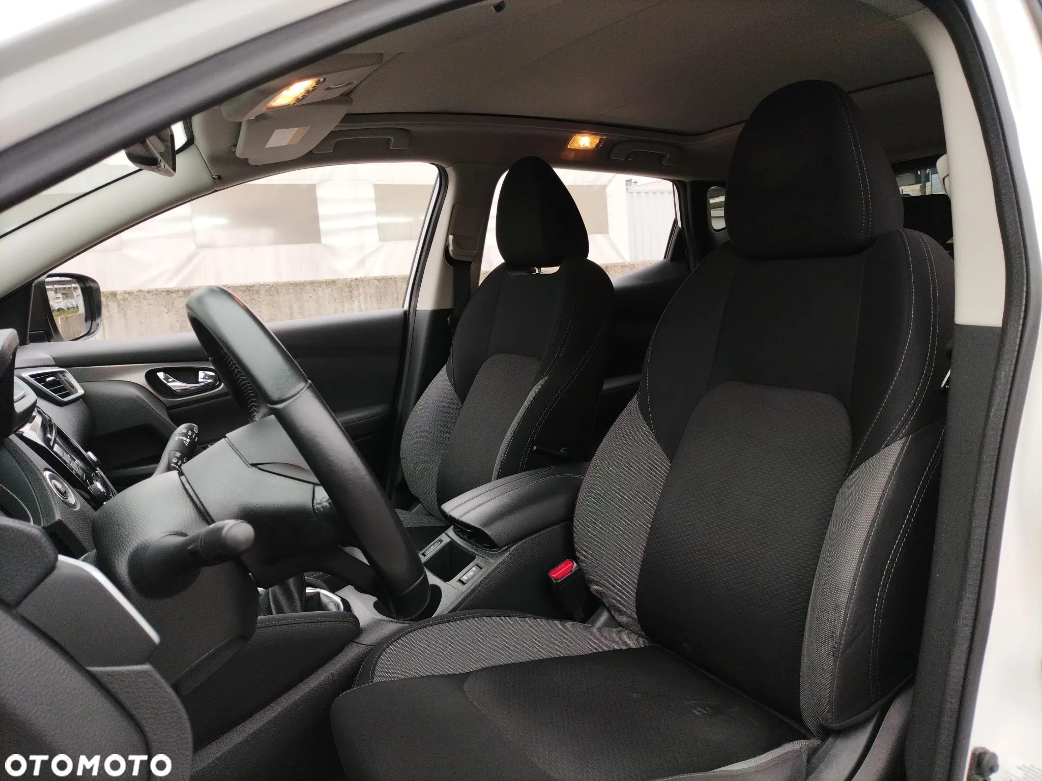 Nissan Qashqai 1.3 DIG-T N-Connecta EU6d - 11