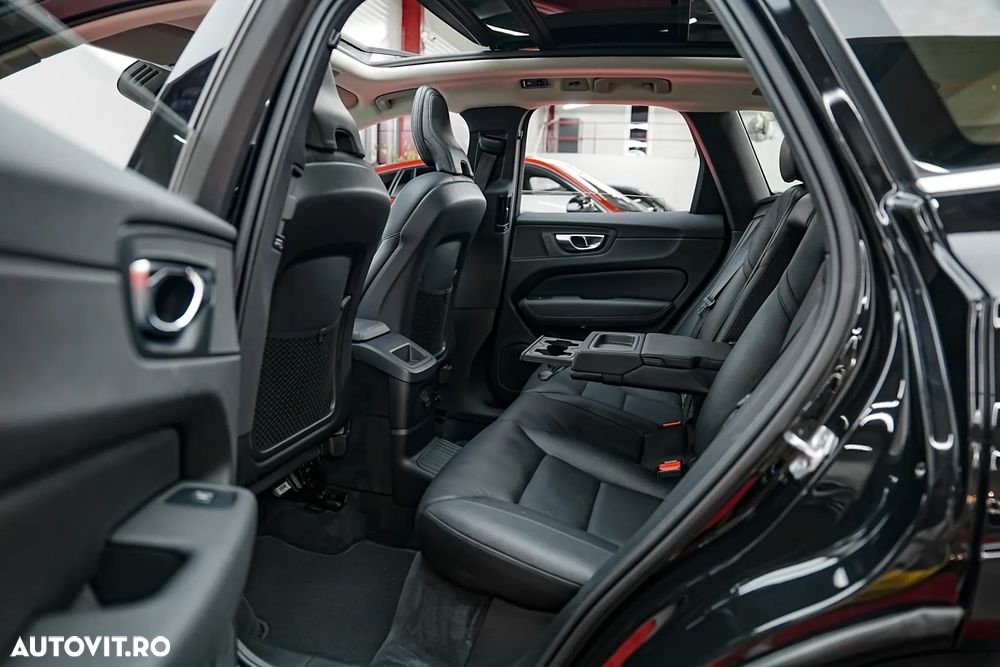 Volvo XC 60 Recharge T6 Twin Engine eAWD Inscription Expression - 6