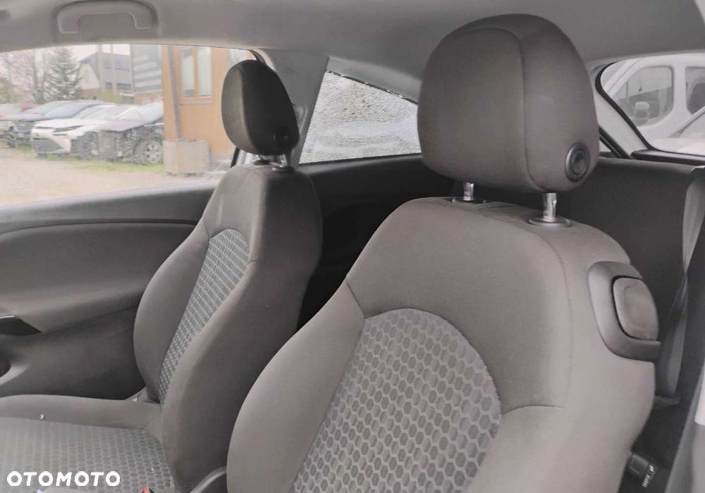 Opel Corsa - 10