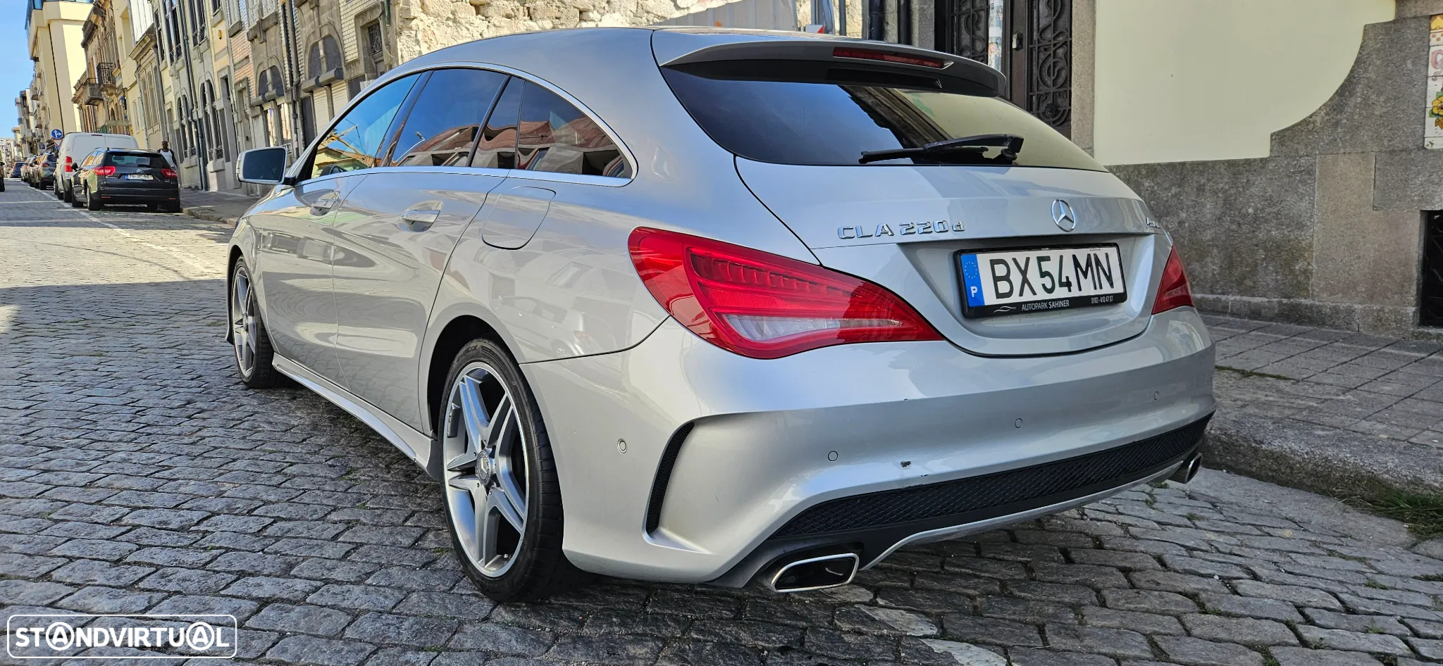 Mercedes-Benz CLA 220 Shooting Brake (CDI) d 4Matic 7G-DCT AMG Line - 4