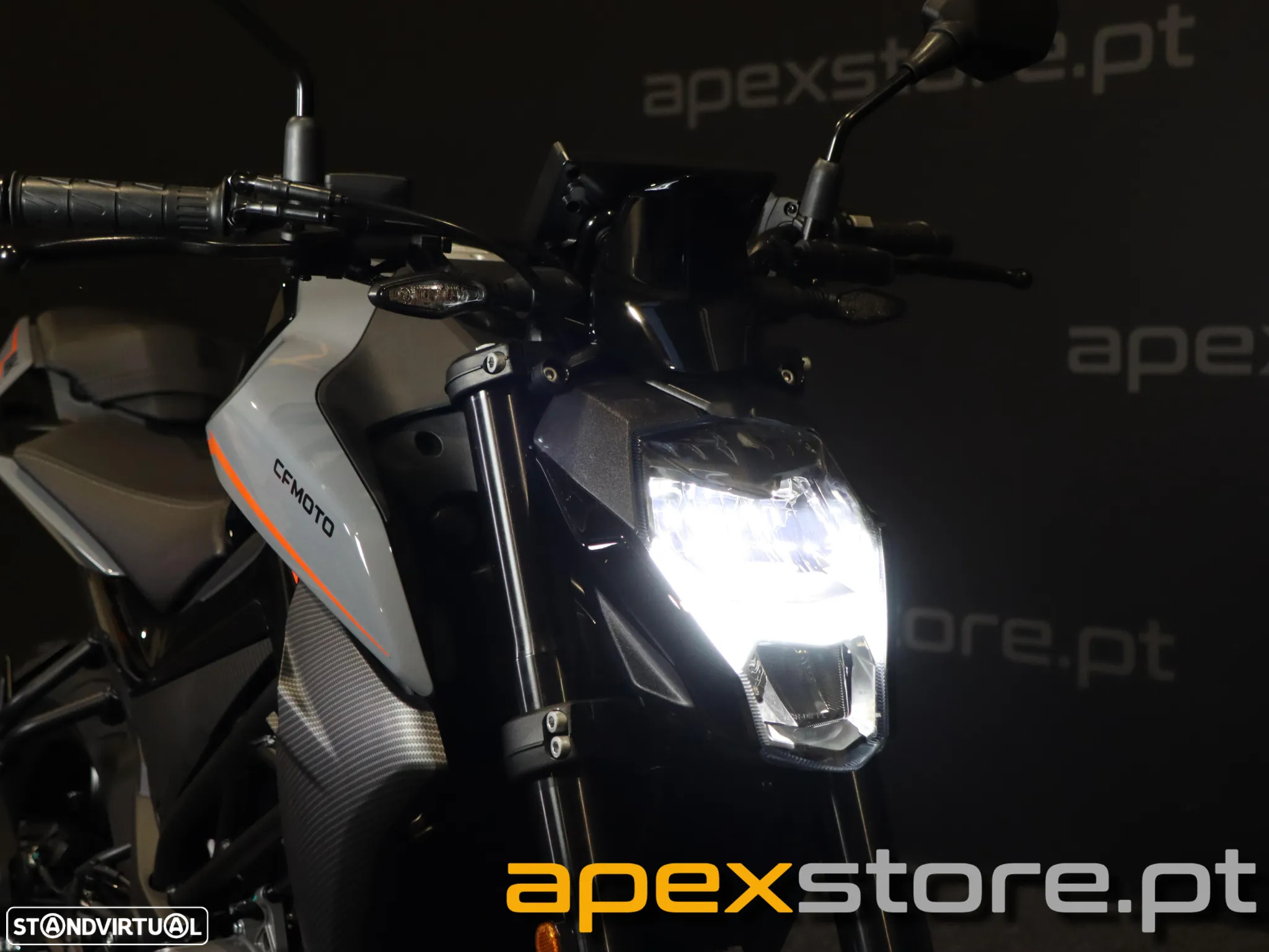 CF Moto 300NK - 7