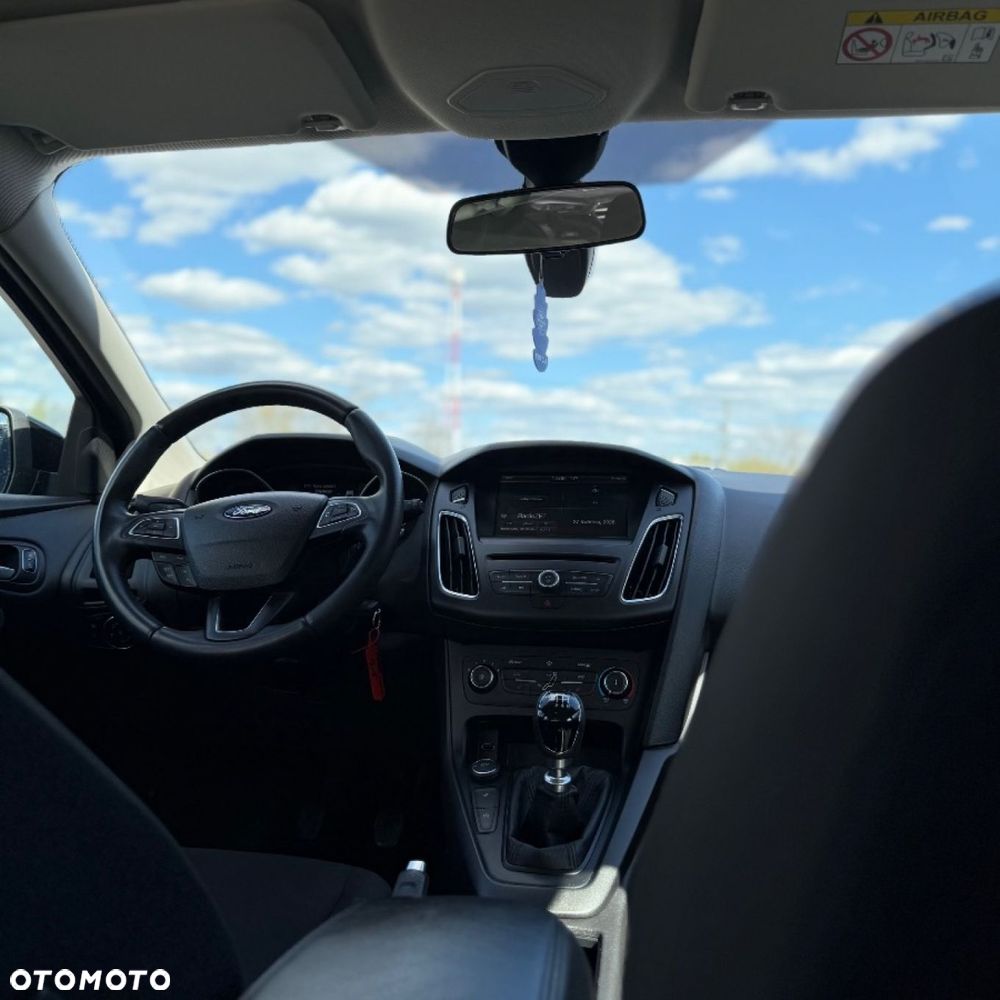 Ford Focus - 22